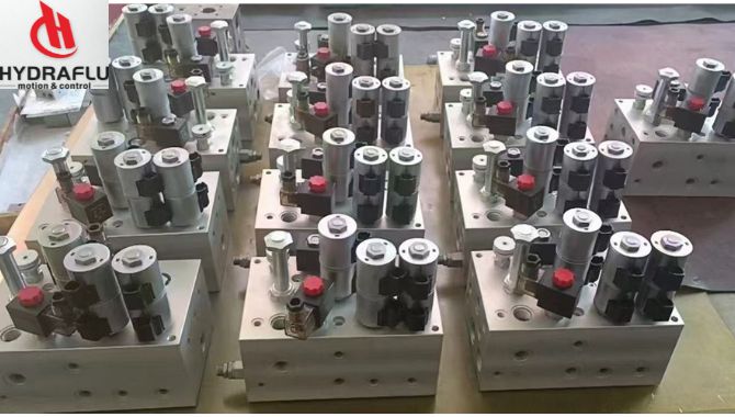 Hydraulic valve block assembly