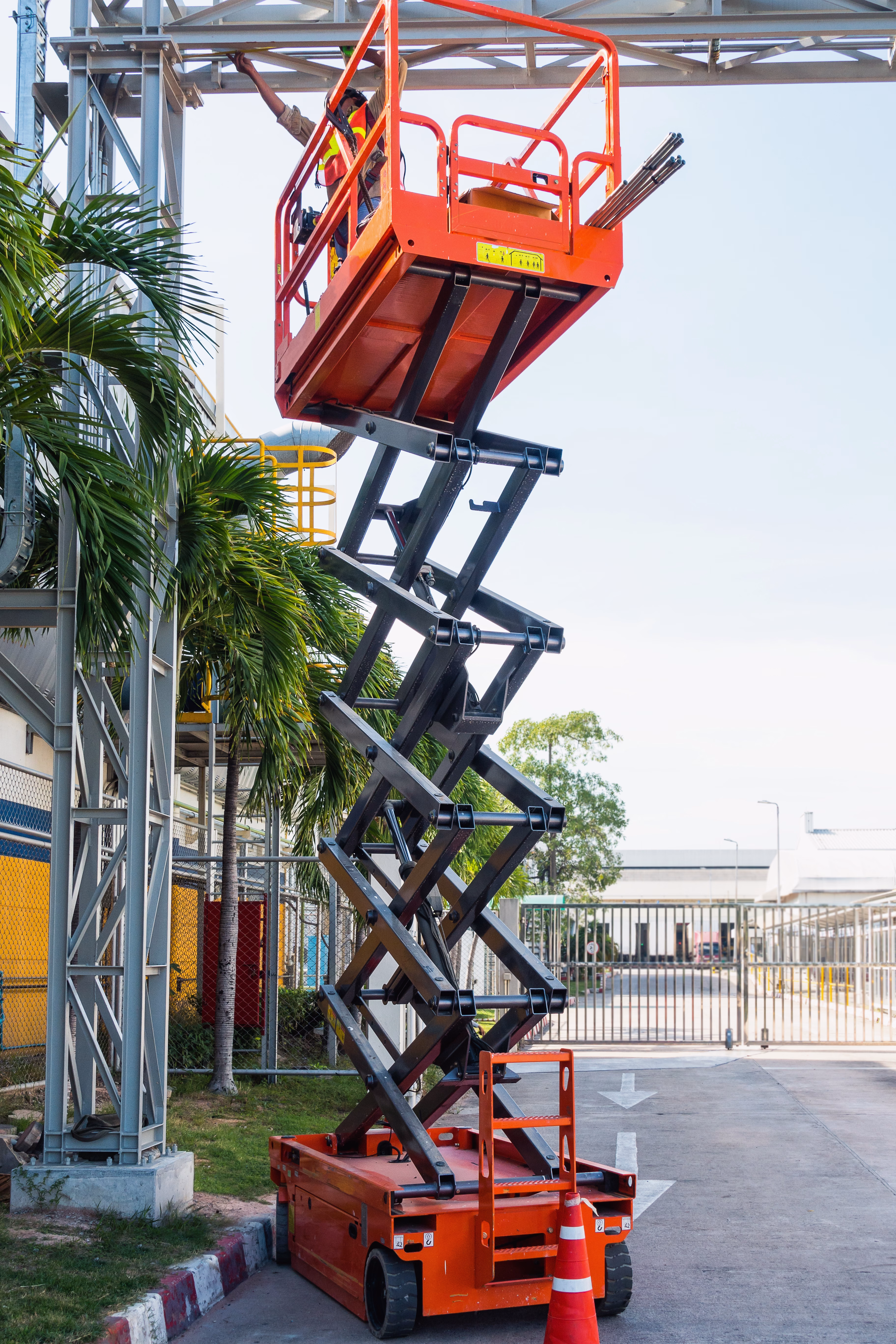 hydraulic scissor lift